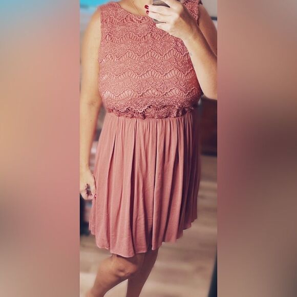 Alya Pleated Mini Dress - Picture 3 of 10